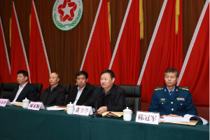 原市委常委、軍分區(qū)政委黃書(shū)華到會(huì)講話(huà)